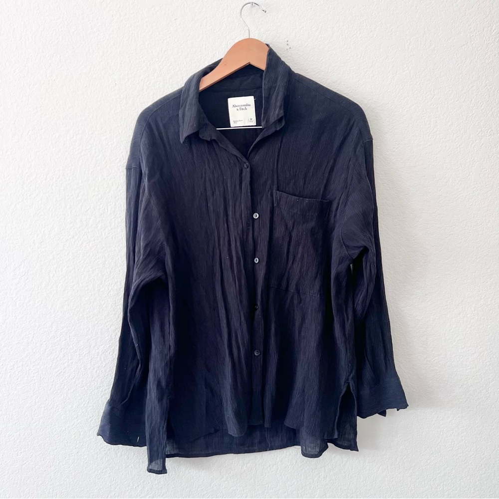 Abercrombie & Fitch Navy Pleated Plisse Style Button Down Top Sz M